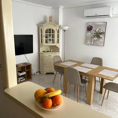 Casa Pasztor La Mata, Leandros, Calle Gerona